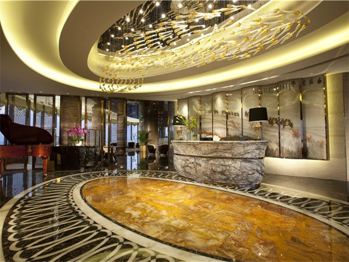 西安皇冠假日酒店奢华的酒店大堂设计