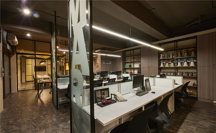 创意办公空间设计 嬉皮工业风办公室装修设计案例