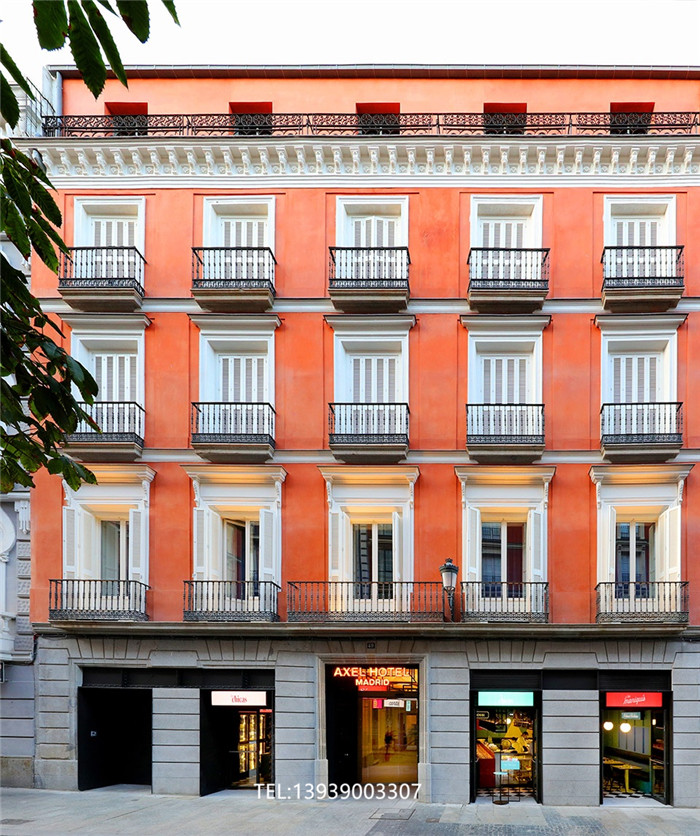 以电影和马德里新潮文化为主题的精品酒店设计