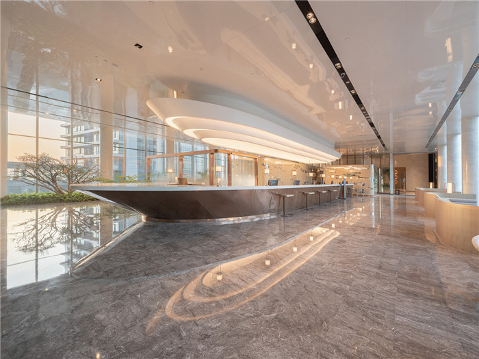 重庆来福士洲际五星级酒店接待台设计  打造现代帆船酒店奢华体验