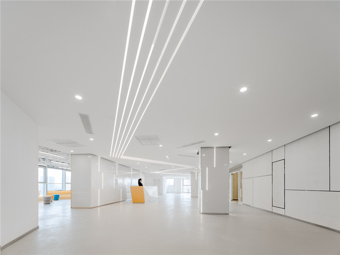 办公楼大厅设计-河南郑州创新领域孵化器办公空间装修设计方案