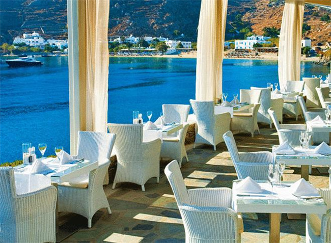 国际化的酒店气息： Petasos海滩度假酒店