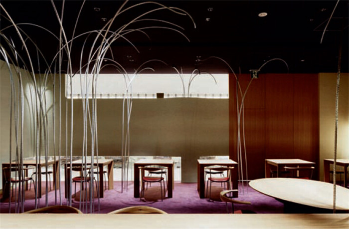 专为年轻人打造的大阪吉兆餐饮店面设计