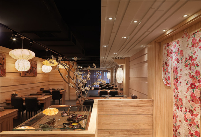 现代日式餐厅设计案例
