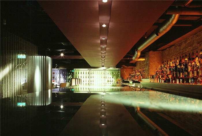 时尚而迷幻的台湾异尘Cellar酒吧设计效果图