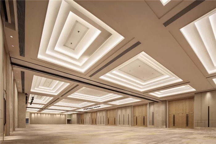 勃朗星级酒店设计公司推荐澄海国瑞豪生大酒店宴会厅设计